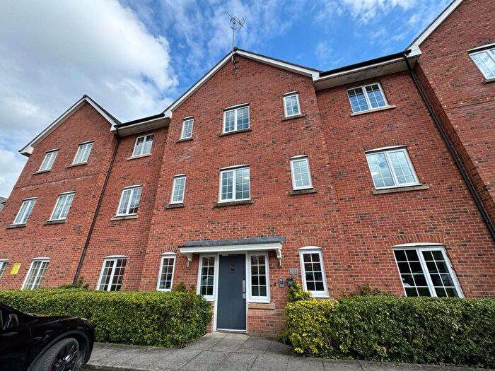 1 Bedroom Flat To Rent In Douglas Chase, Radcliffe, Manchester. **Available Beginning Of December **, M26