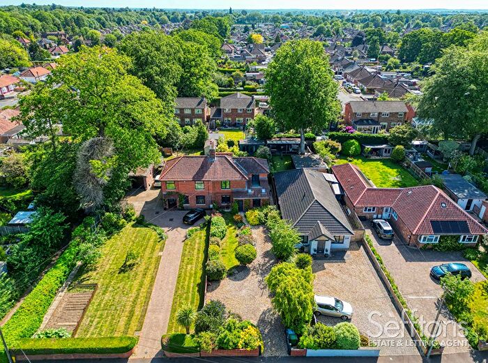 3 Bedroom Semi Detached House For Sale In Acacia Road, Norwich, Norfolk, NR7