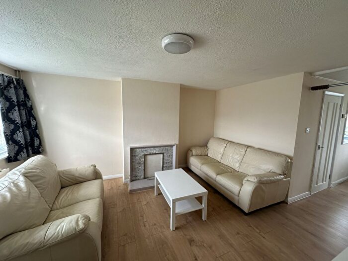 3 Bedroom End Terrace House To Rent In Channel Close, Hounslow, TW5