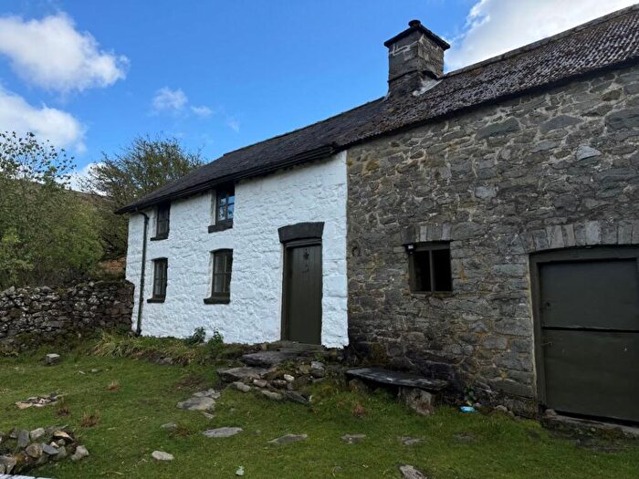 3 Bedroom Cottage For Sale In Tycoch Llandrindod Wells, Llanwrthwl, Llanwrthwl, Llandrindod Wells, Powys, LD1