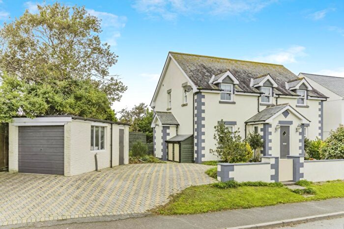 4 Bedroom Detached House For Sale In Killigarth, Looe, Cornwall, PL13