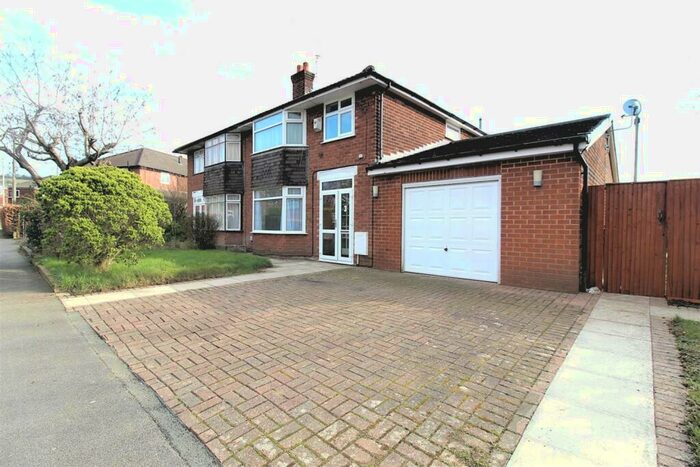3 Bedroom Semi-Detached House To Rent In Clough Meadow, Woodley, Stockport, SK6