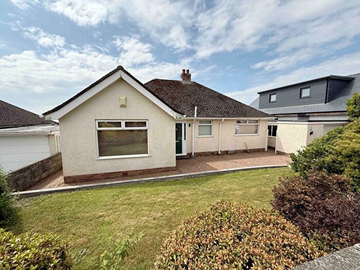 3 Bedroom Detached Bungalow To Rent In Langland, SA3