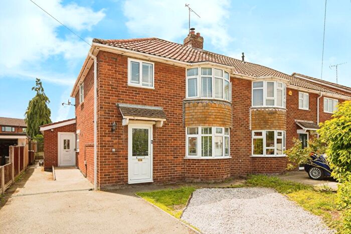 4 Bedroom Terraced House For Sale In Hillside Crescent, Mold, Flintshire, CH7