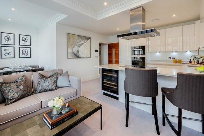 2 Bedroom Flat To Rent In Rainville Road, Hammersmith, London, W6