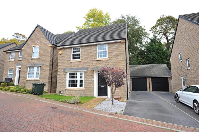 4 Bedroom Detached House For Sale In Bluebell Drive, Wyke, Bradford, BD12