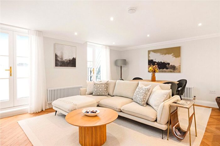 3 Bedroom Flat For Sale In Leamington Road Villas, London, W11
