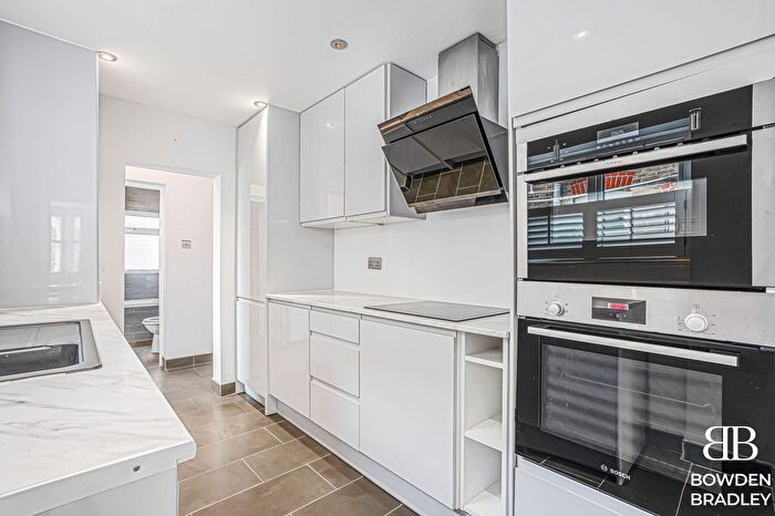 3 Bedroom Terraced House To Rent In Cromer Road, Romford, RM7