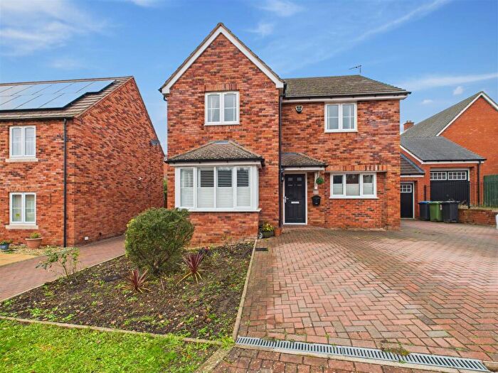 4 Bedroom Detached House To Rent In Swift Avenue, Rugby, CV21