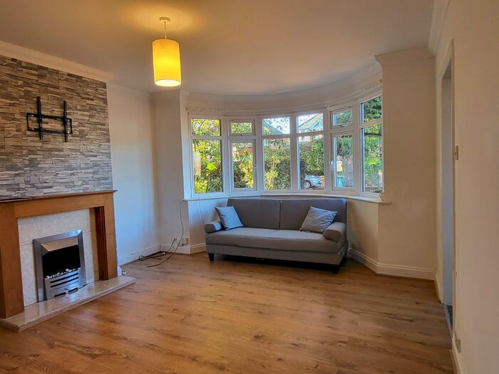 2 Bedroom Maisonette To Rent In Bushey Mill Lane, Watford, WD24