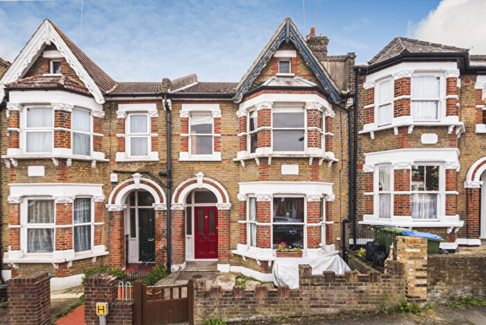 2 Bedroom Apartment To Rent In Elliscombe Road, Charlton, SE7