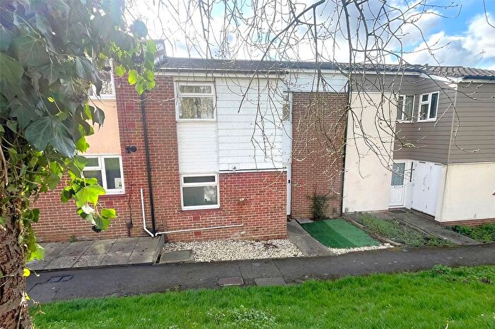 3 Bedroom Terraced House For Sale In Lundy Close, Basingstoke, Hampshire, RG24