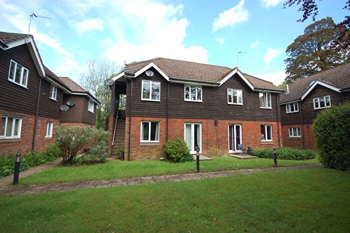 1 Bedroom Flat To Rent In Westmoreland Court, Uckfield, TN22