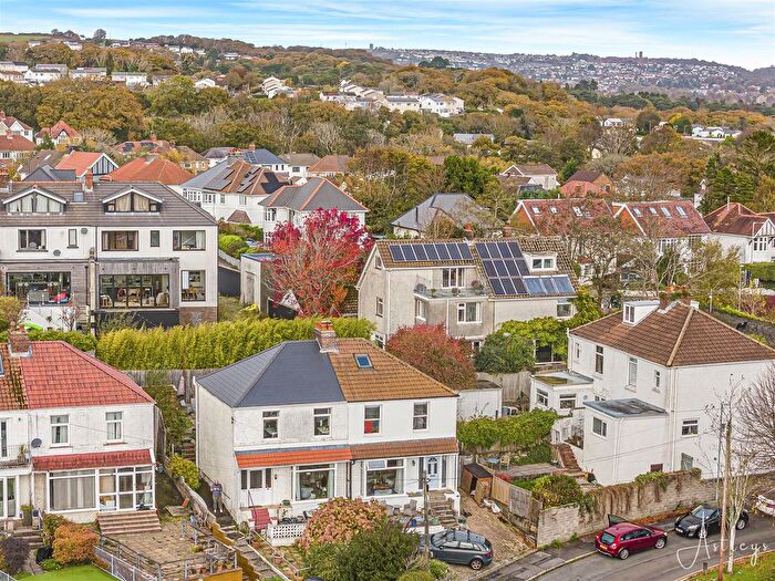 3 Bedroom Semi Detached House For Sale In Riversdale Road, West Cross, Swansea, SA3