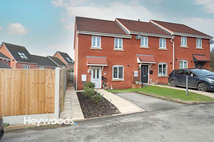 2 Bedroom Town House For Sale In Sutton Avenue, Silverdale, Newcastle-Under-Lyme, Staffordshire, ST5