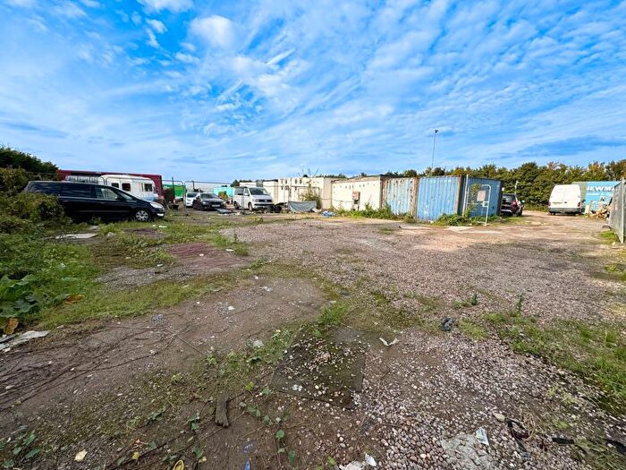 Garage / Parking To Rent In Woburn Sands Road, Bow Brickhill, Milton Keynes, MK17