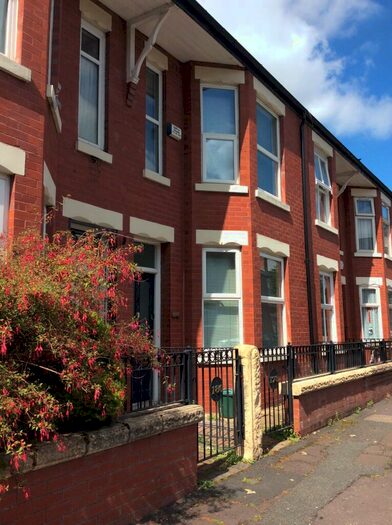 3 Bedroom Terraced House To Rent In Heald Place, Manchester, M14