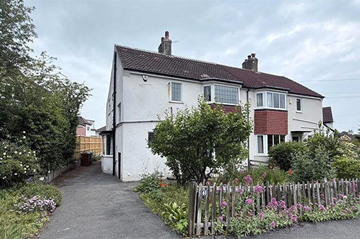 3 Bedroom Semi-Detached House For Sale In Parkland Crescent, Meanwood, LS6