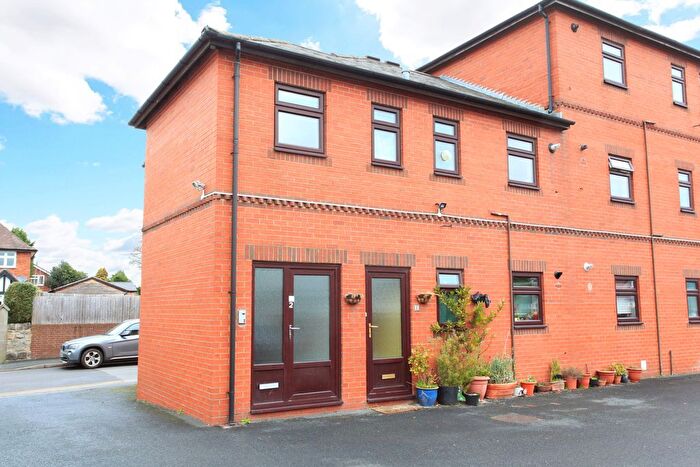 1 Bedroom Flat For Sale In Eagle Court, Telford, TF1