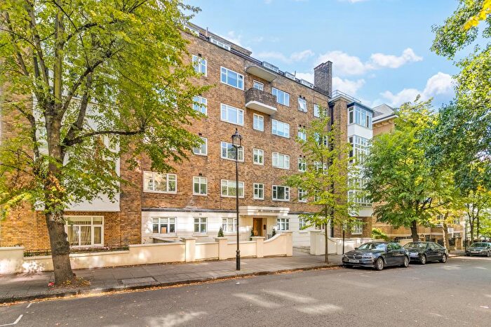 2 Bedroom Flat For Sale In St Edmunds Court, St Johns Wood, NW8