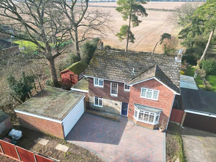 5 Bedroom Detached House For Sale In St Michaels Close, North Waltham, RG25