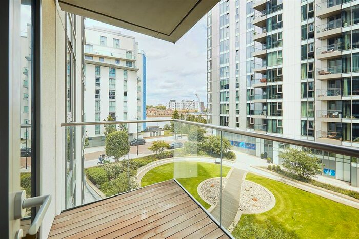 2 Bedroom Flat For Sale In Riverside Quarter, Wandsworth, SW18
