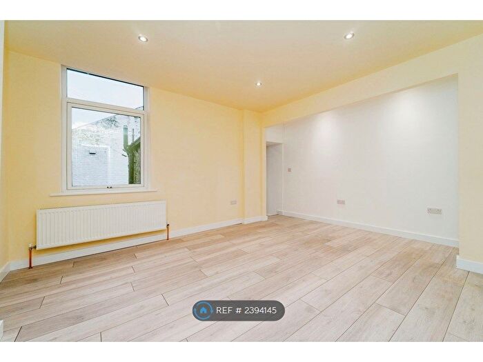 2 Bedroom Maisonette To Rent In Barnoldswick, Barnoldswick, BB18