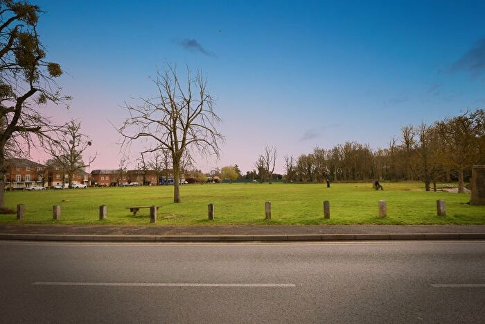 2 Bedroom Cottage For Sale In Seven Arches Road, Brentwood, CM14