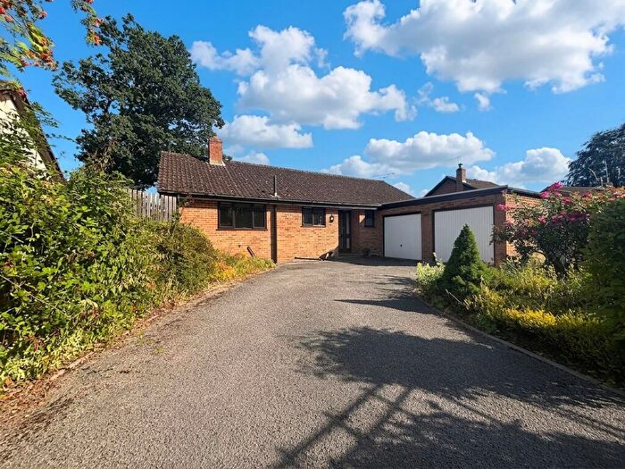 3 Bedroom Detached Bungalow For Sale In Down Lodge Close, Alderholt, SP6