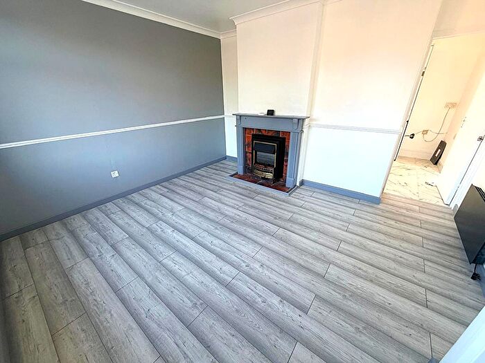 3 Bedroom Terraced House To Rent In Straight Road, Romford, RM3