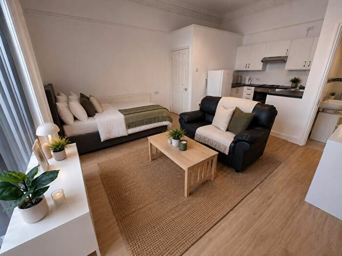 1 Bedroom Flat To Rent In Upper Parliament Street, L8