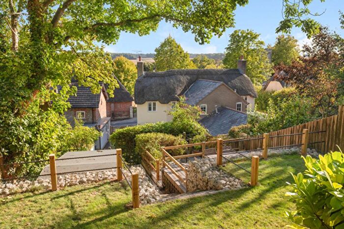 3 Bedroom Cottage For Sale In Main Road, Dorchester, DT2