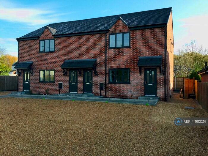 2 Bedroom Flat To Rent In Cradge Bank, Spalding Lincs, PE11