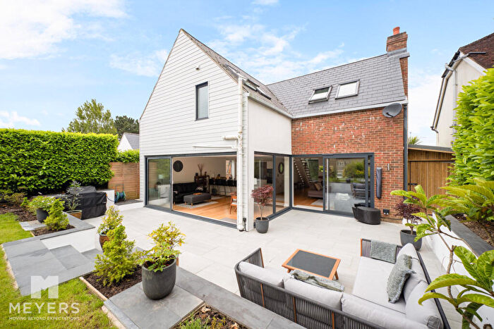 4 Bedroom Detached House For Sale In Wareham Road, Corfe Mullen, BH21