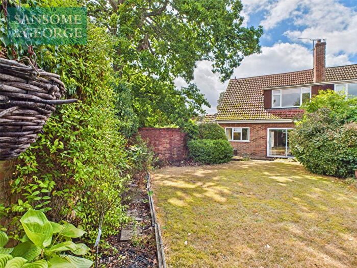 3 Bedroom Semi-Detached House For Sale In Croft Road, Mortimer Common, Reading, Berkshire, RG7
