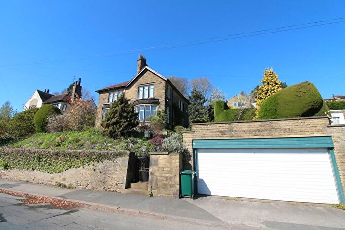 4 Bedroom Detached House For Sale In Banks Lane, Riddlesden, Keighley, BD20