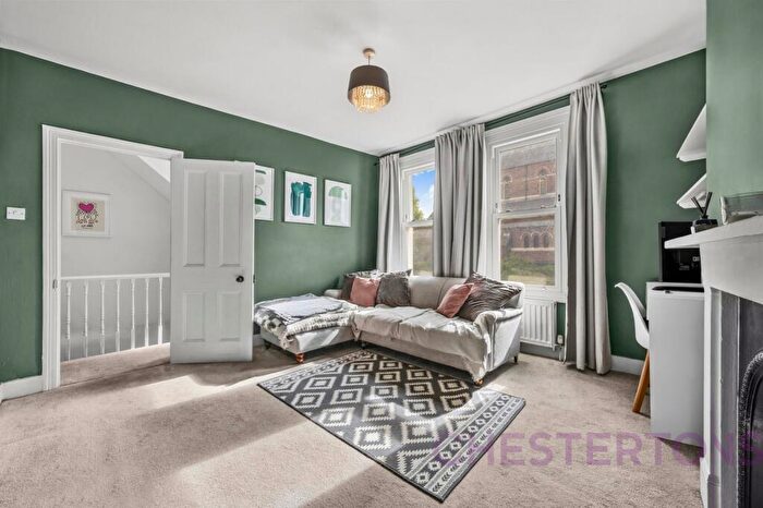 1 Bedroom Flat To Rent In Kirkside Road, Canary Wharf, SE3