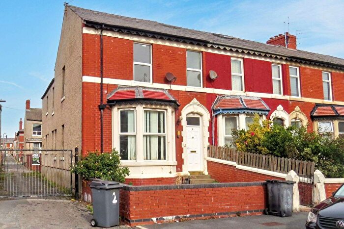 5 Bedroom End Terrace House For Sale In Chesterfield Road, Blackpool, FY1