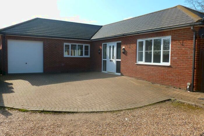 3 Bedroom Detached Bungalow For Sale In The Shires, Green Lane, Christchurch, PE14