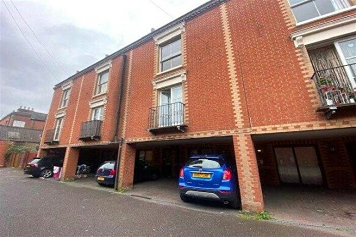 1 Bedroom Flat To Rent In The Mews Northam., SO14