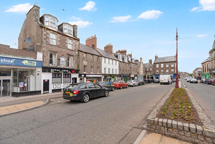 2 Bedroom Flat For Sale In High Street, Montrose, Angus, DD10