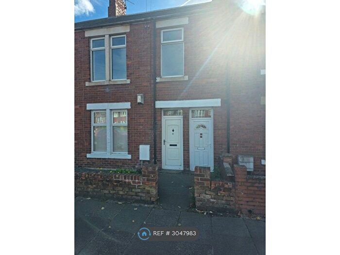 2 Bedroom Flat To Rent In Millbank Crescent, Bedlington, NE22
