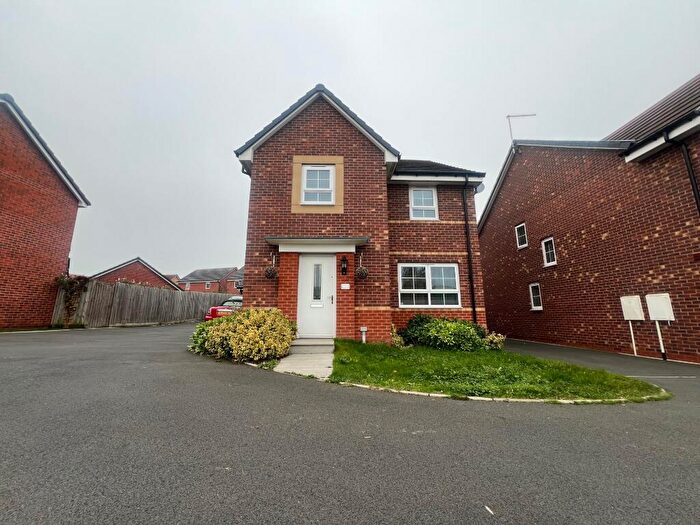 4 Bedroom House To Rent In Brine Well Crescent, Bromsgrove, B60