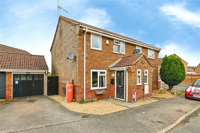 3 Bedroom Semi-Detached House For Sale In Aylmer Drive, Tilney St. Lawrence, King's Lynn, Norfolk, PE34