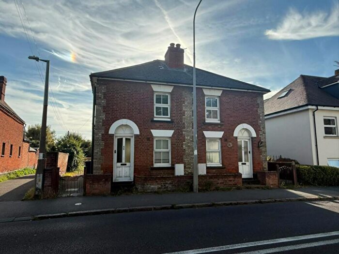 House For Sale In Hockley Road, Rayleigh, SS6