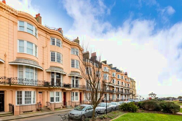 2 Bedroom Flat To Rent In Bedford Square, Brighton, BN1