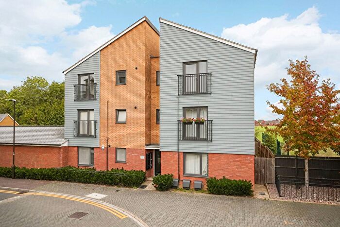 2 Bedroom Flat For Sale In Wodell Drive, Wolverton, Milton Keynes, MK12