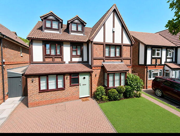 5 Bedroom Detached House For Sale In Albert Reed Gardens, Tovil, Maidstone, ME15