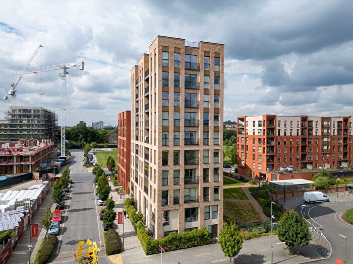 2 Bedroom Flat To Rent In Umber House, Lismore Boulevard, NW9