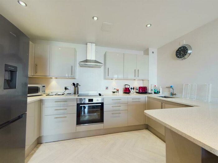 2 Bedroom Flat To Rent In Studley Court, Prime Meridian Walk, London, E14